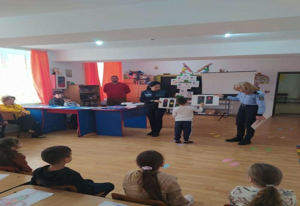 ”Școala Altfel” la Cândeşti