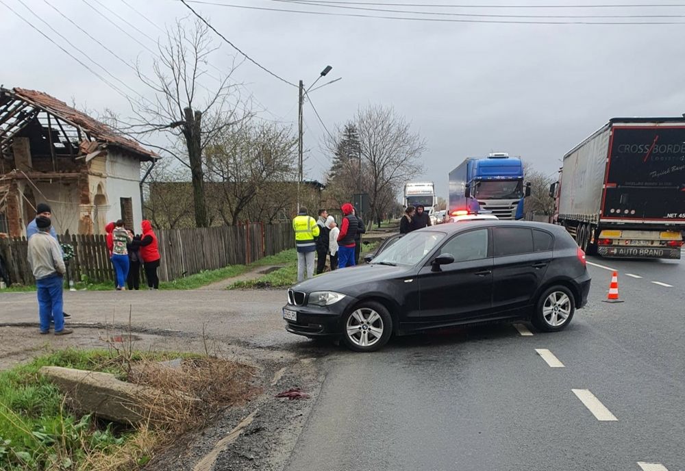Accident cu două victime pe DN2E85, în localitatea Potârnichești. Mama și fetița de un an, pasagere în autoturism, au ajuns la spital