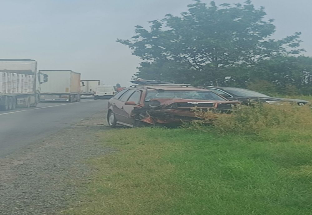Accident cu 6 persoane rănite pe DN2E85, în Poșta Câlnău