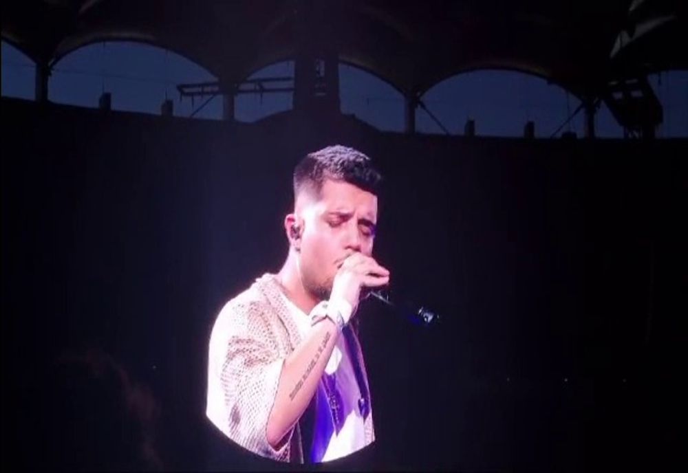 Cântărețul de manele Babasha, prima reacție după ce a fost huiduit la concertul Coldplay