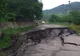 Încă un drum din județul Buzău, distrus de inundații. Localnicii sunt disperați