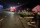 Un tânăr de 20 de ani a intrat cu mașina într-un cap de pod și apoi a distrus două garduri  
