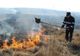 Incendiu de vegetație cu pericol de propagare la pădure și la o locuință din apropiere