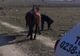Polițiștii locali buzoieni i-au confiscat căruța și l-au amendat pe un buzoian care depozita moloz pe domeniul public